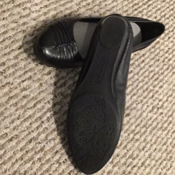 Shoes - Picture 3 of 3